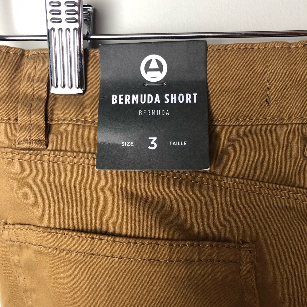 Amnesia Bermuda Shorts. - Picture 7 of 8